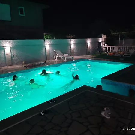 Jelena * تريبينيي